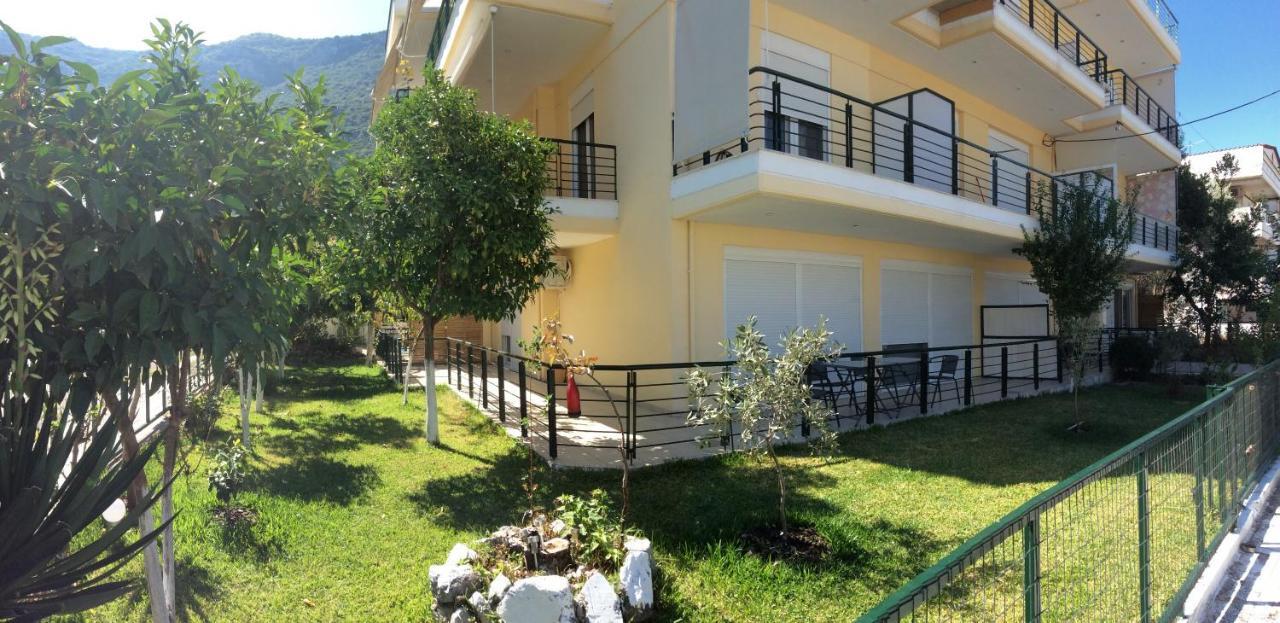 Ourania'S Apartments Kamena Vourla Esterno foto
